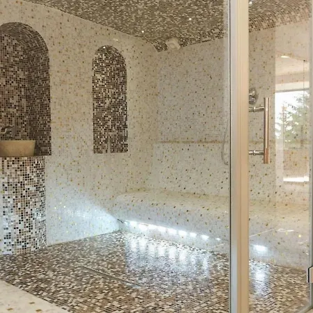 Suncani Breg & דירה